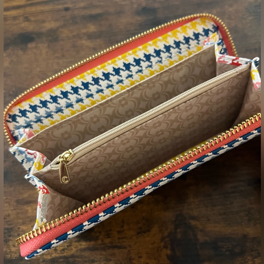 Wallet - Picture 2 of 4